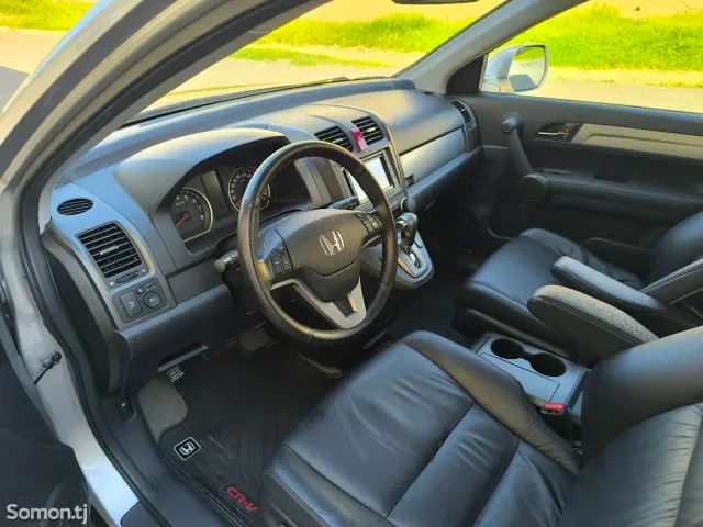 Honda CR-V 2011 · 2.4 AT