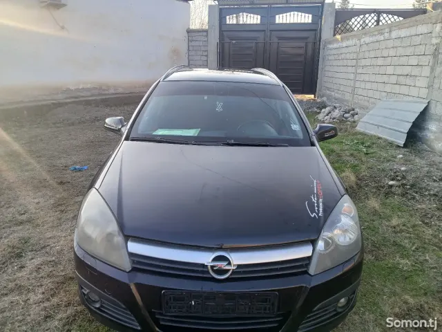 Opel Astra H 2006 · 1.6 MT