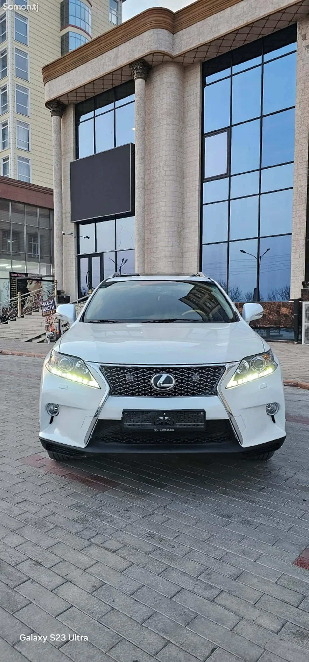 Lexus RX series 2012 · 3.5 AT