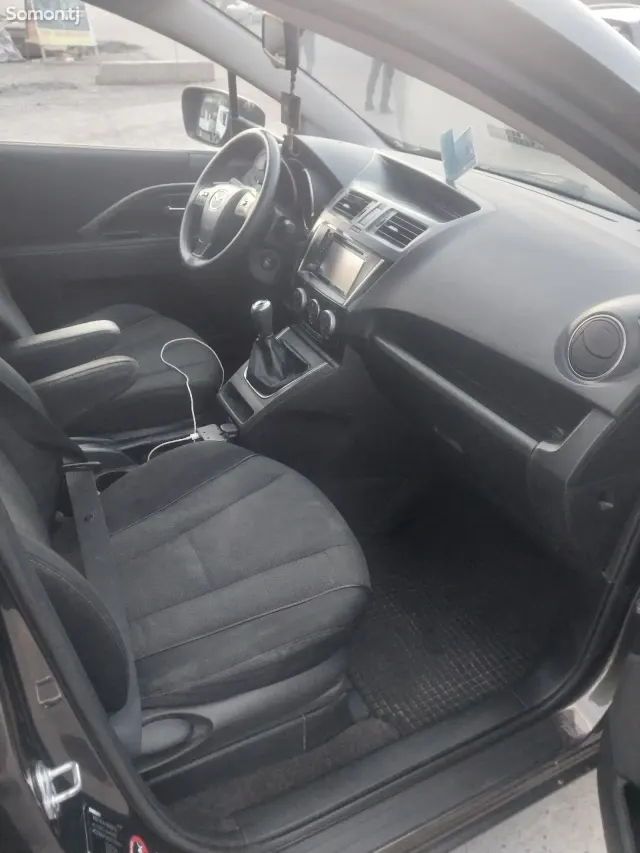 Mazda 5 2014 · 1.6 MT