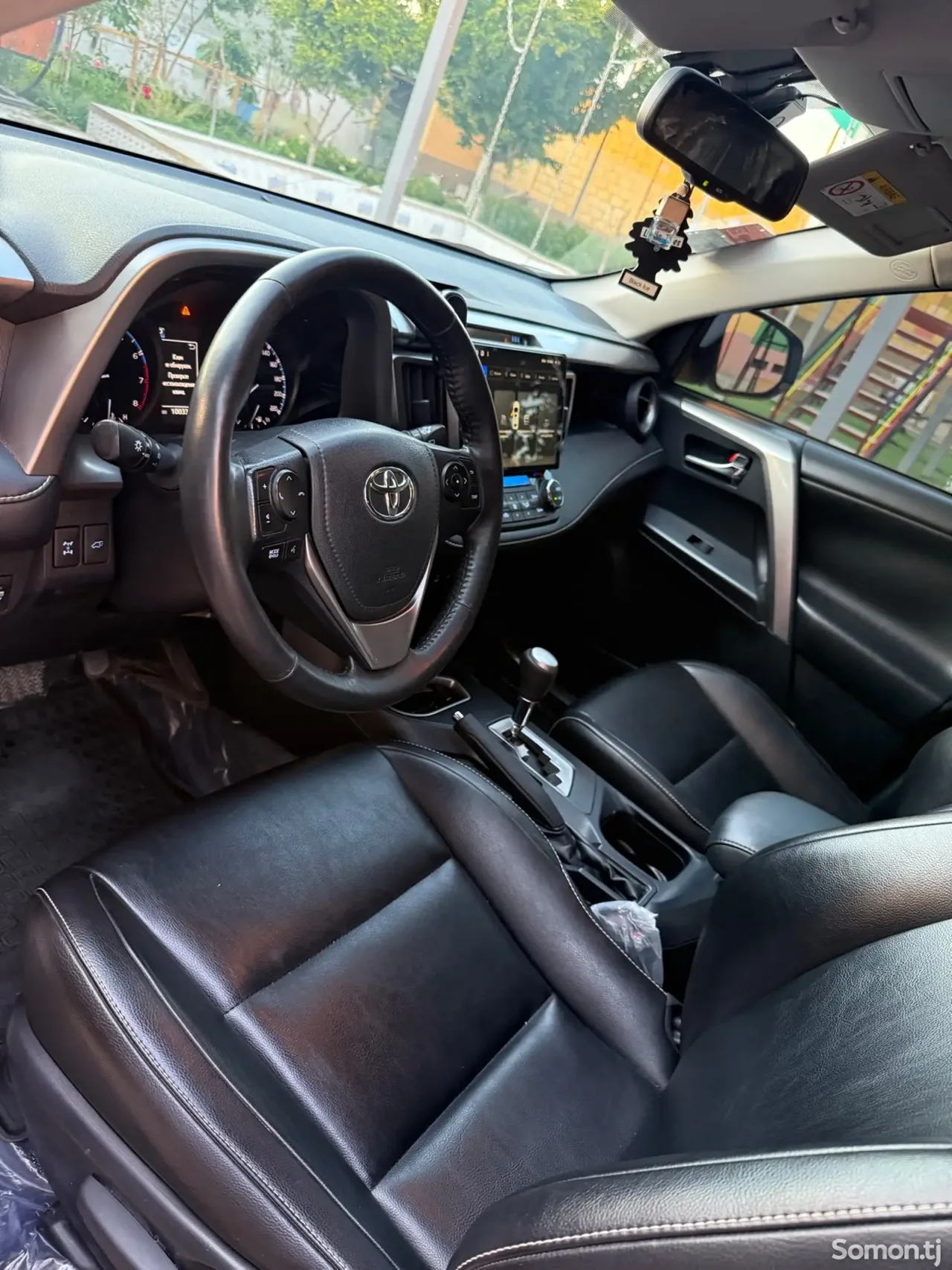 Toyota RAV 4 2019 · 2.5 AT