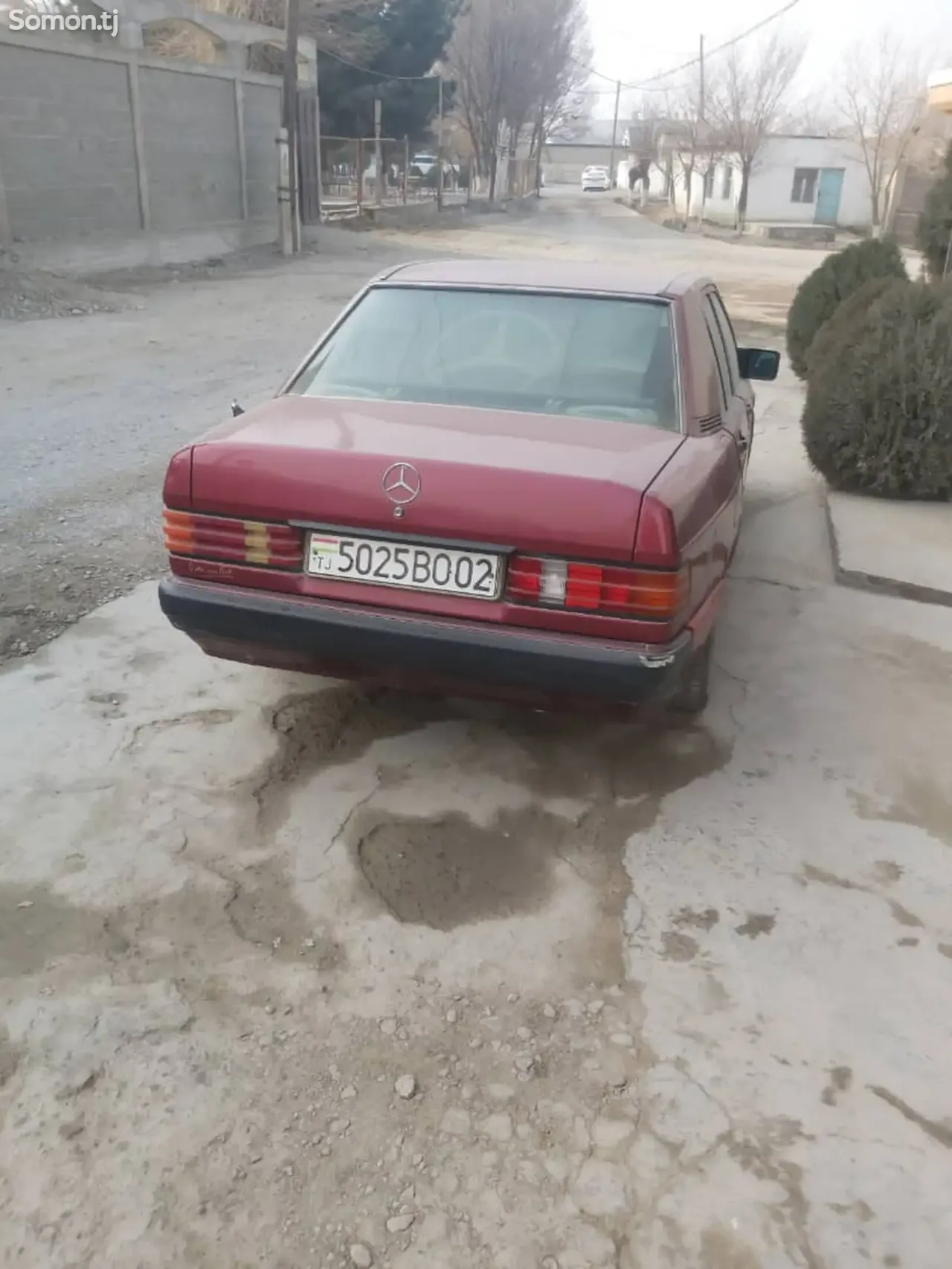Mercedes-Benz W201 1991 · 1.8 MT