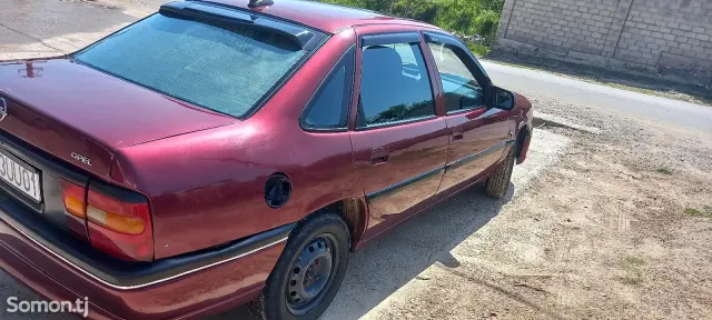 Opel Vectra A 1995 · 1.6 MT