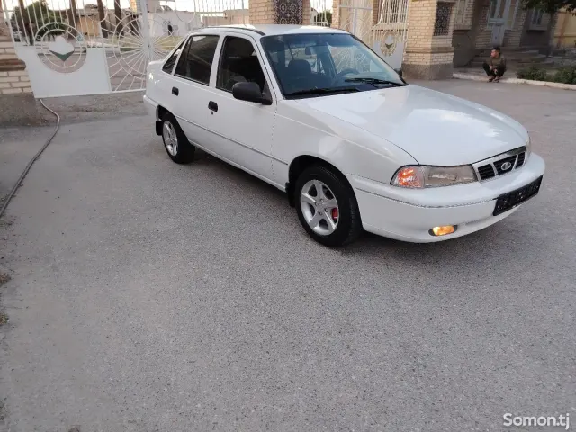 Daewoo Nexia 1996 · 1.5 MT