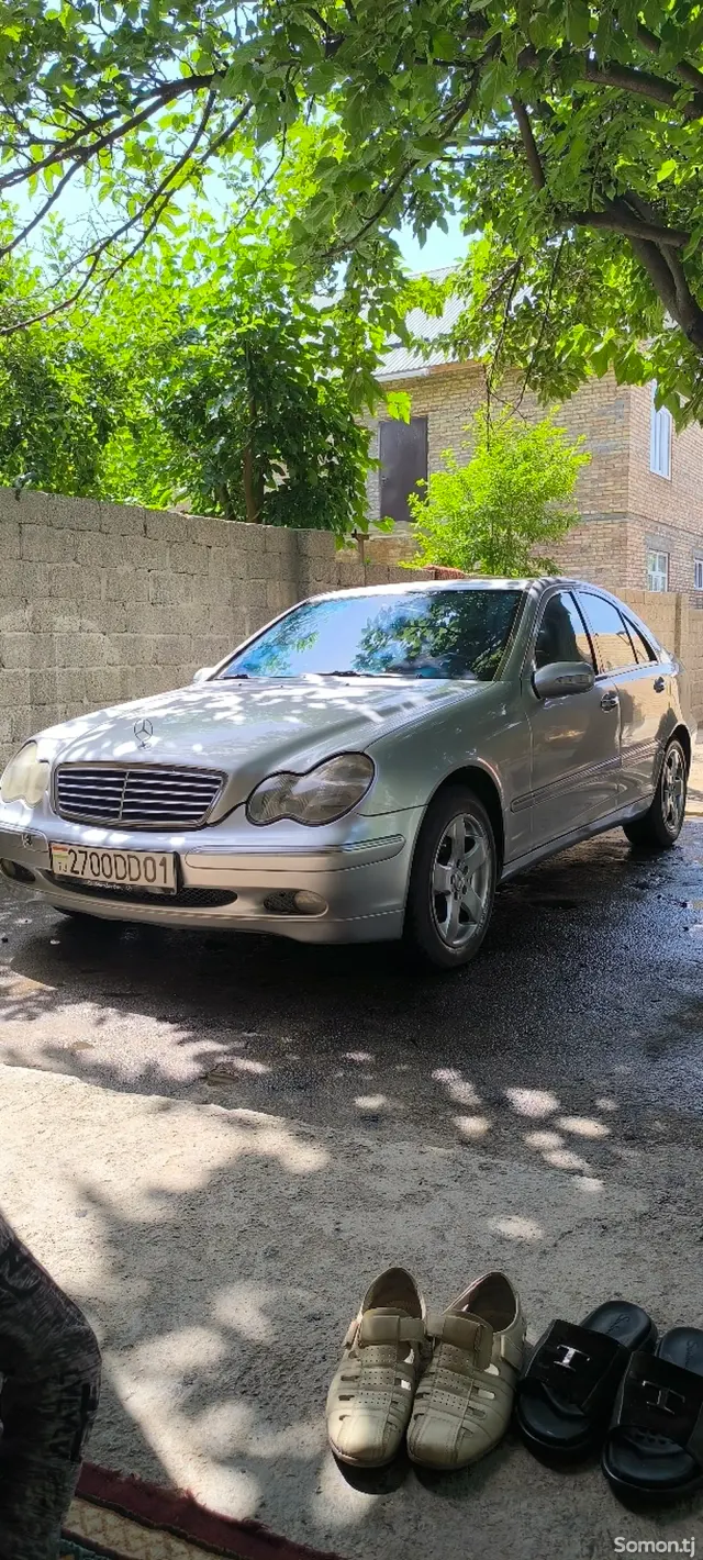 Mercedes-Benz C class 2003 · 2.0 MT