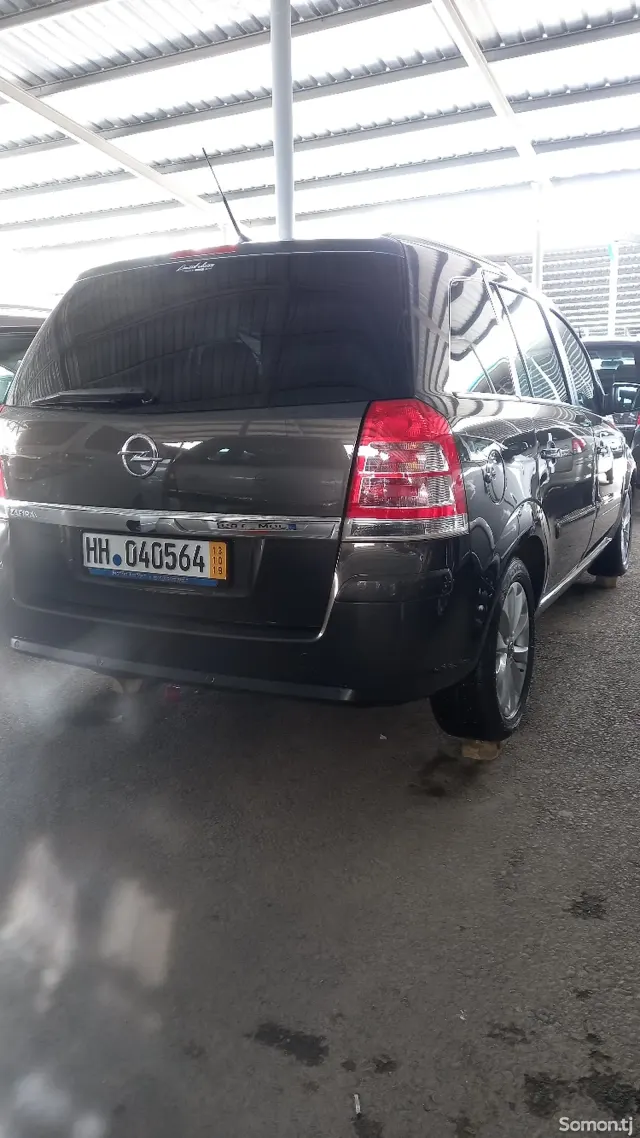 Opel Zafira 2014 · 1.8 MT