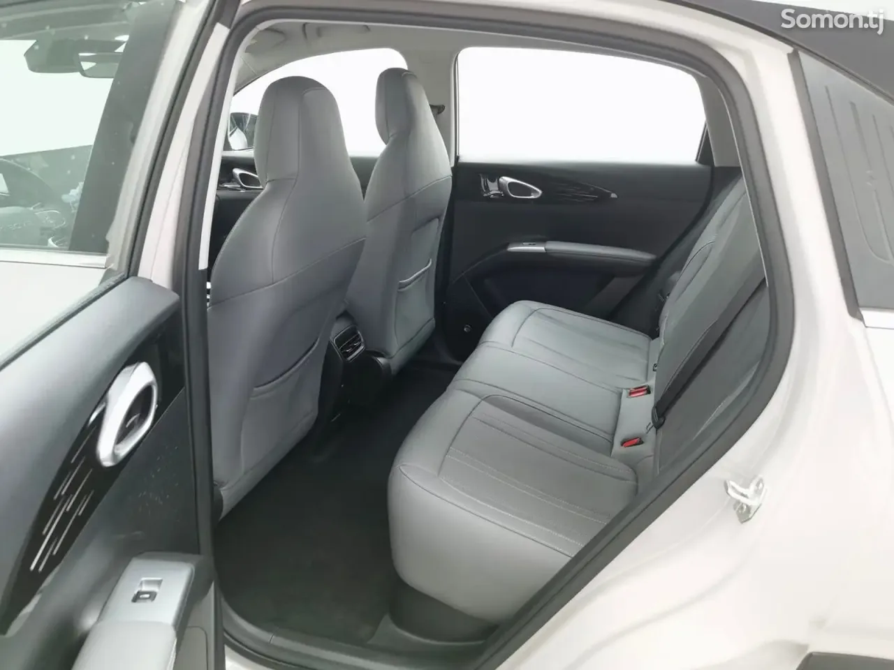 Geely Vision 2026 · AT