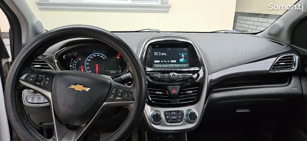 Chevrolet Spark 2016 · 1.2 AT