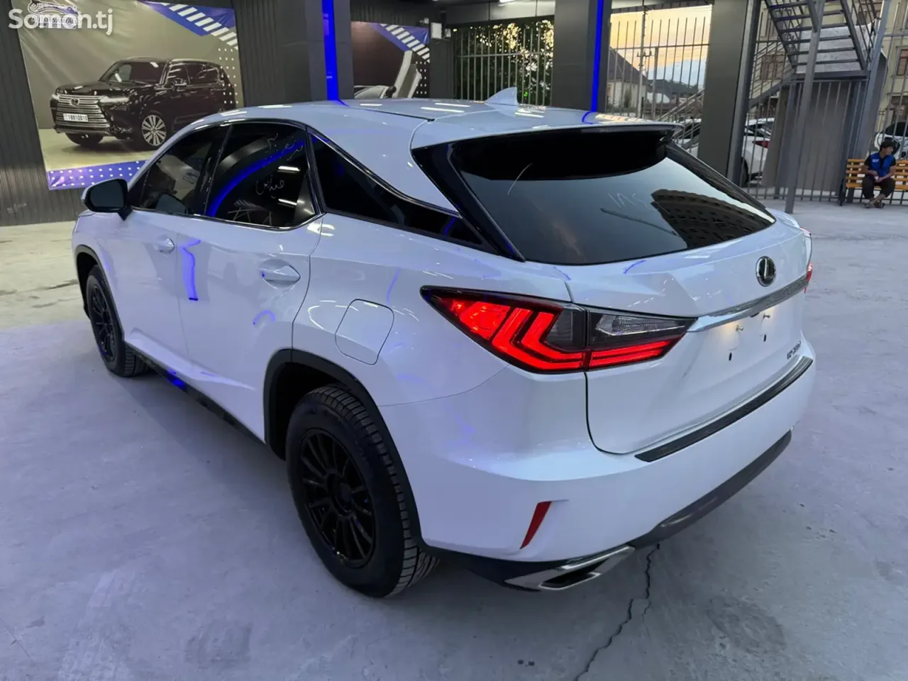 Lexus RX series 2017 · 3.5 AT
