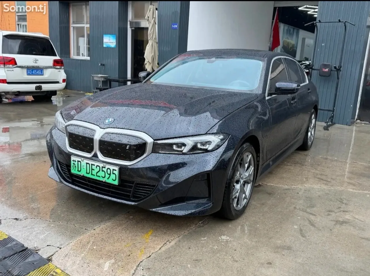 BMW i3 2024 · AT