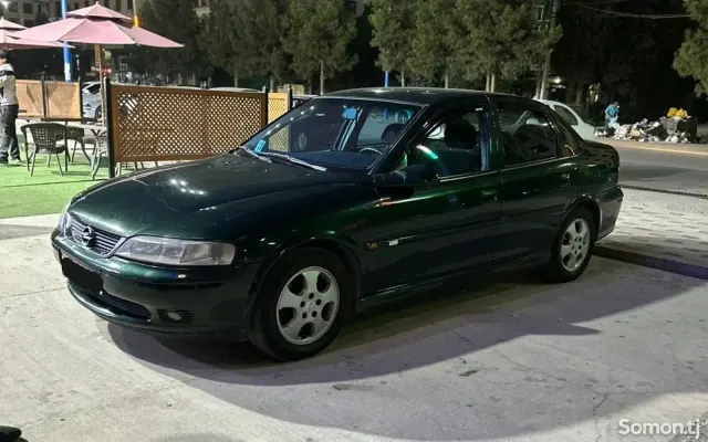 Opel Vectra B 1999 · 1.6 MT