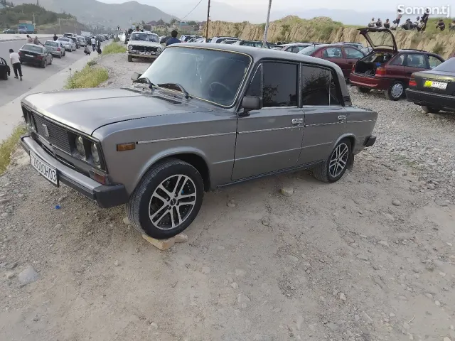 Lada (ВАЗ) 2106 1979 · 1.6 MT