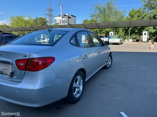 Hyundai Avante 2008 · 1.6 AT