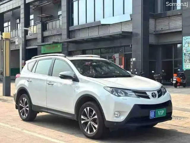 Toyota RAV 4 2015 · 2.5 AT