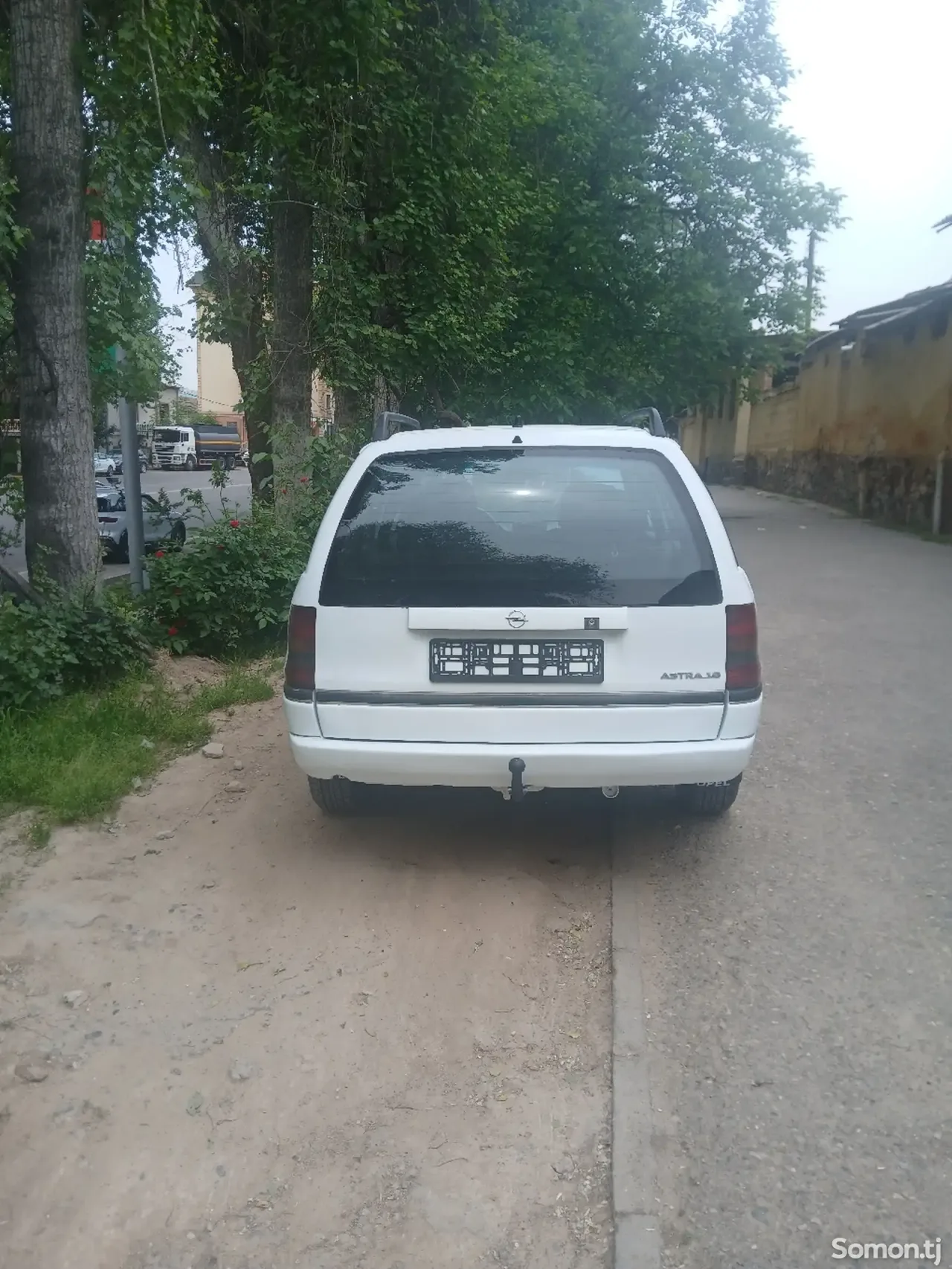 Opel Astra F 1995 · 1.6 MT