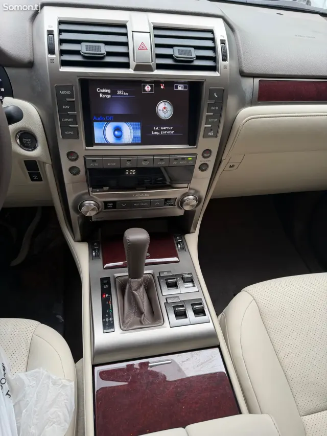 Lexus GX series 2014 · 4.6 AT