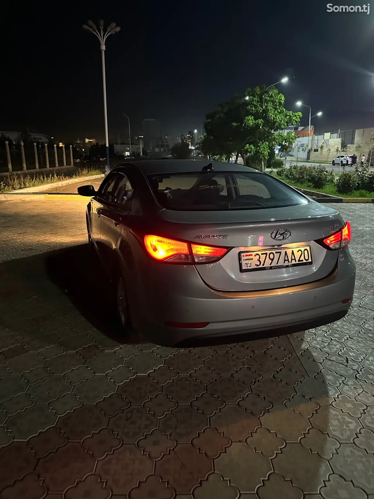 Hyundai Avante 2014 · 1.6 AT