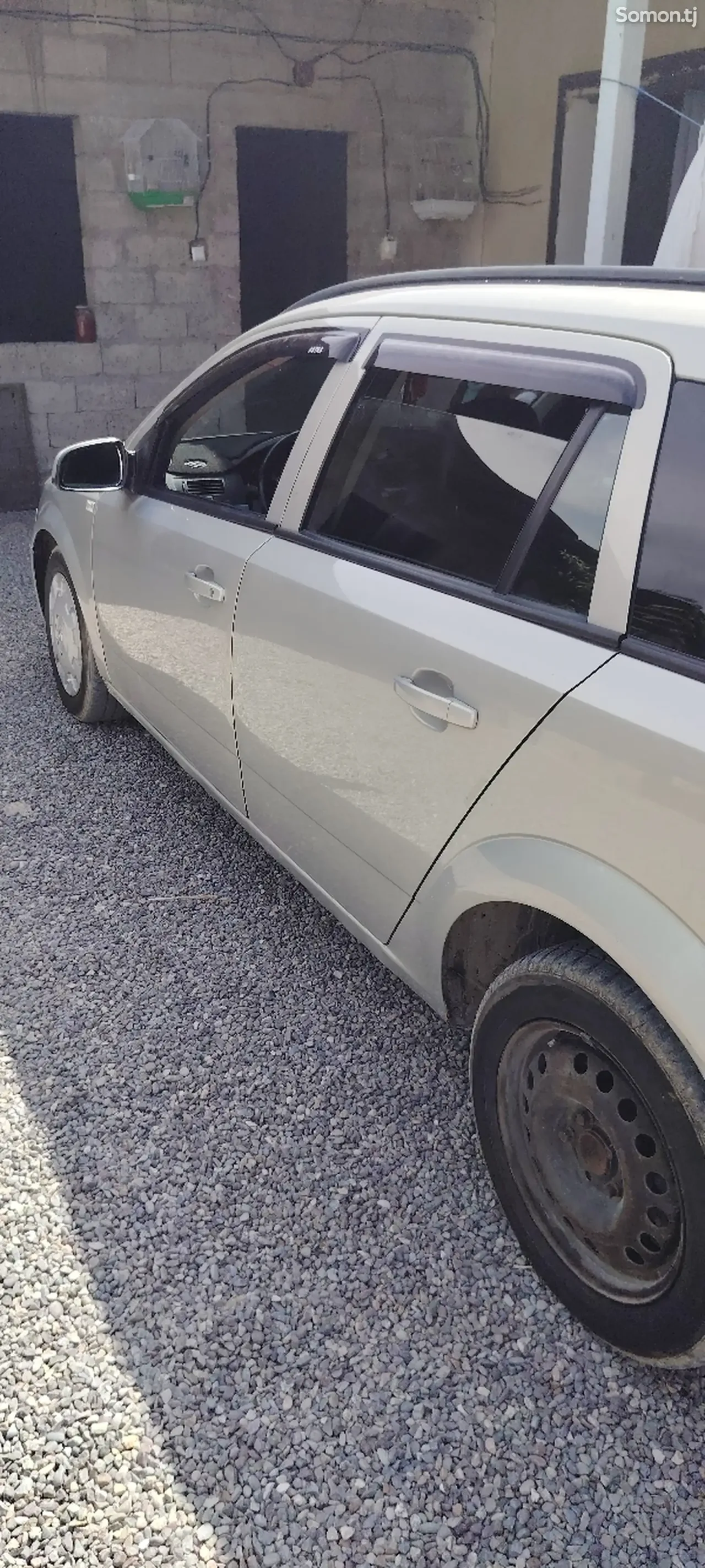 Opel Astra H 2006 · 1.7 MT