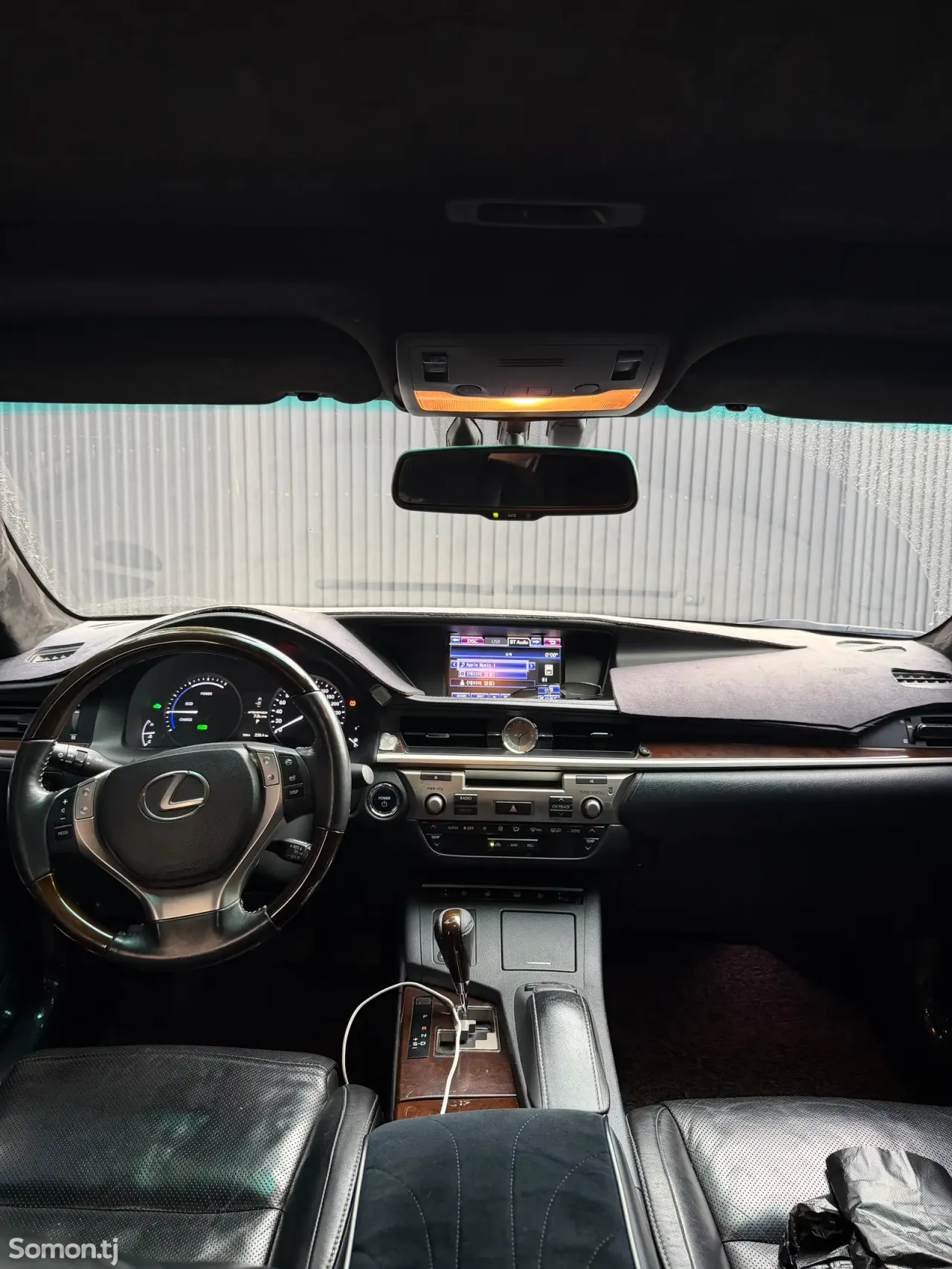 Lexus ES series 2014 · 3.0 AT