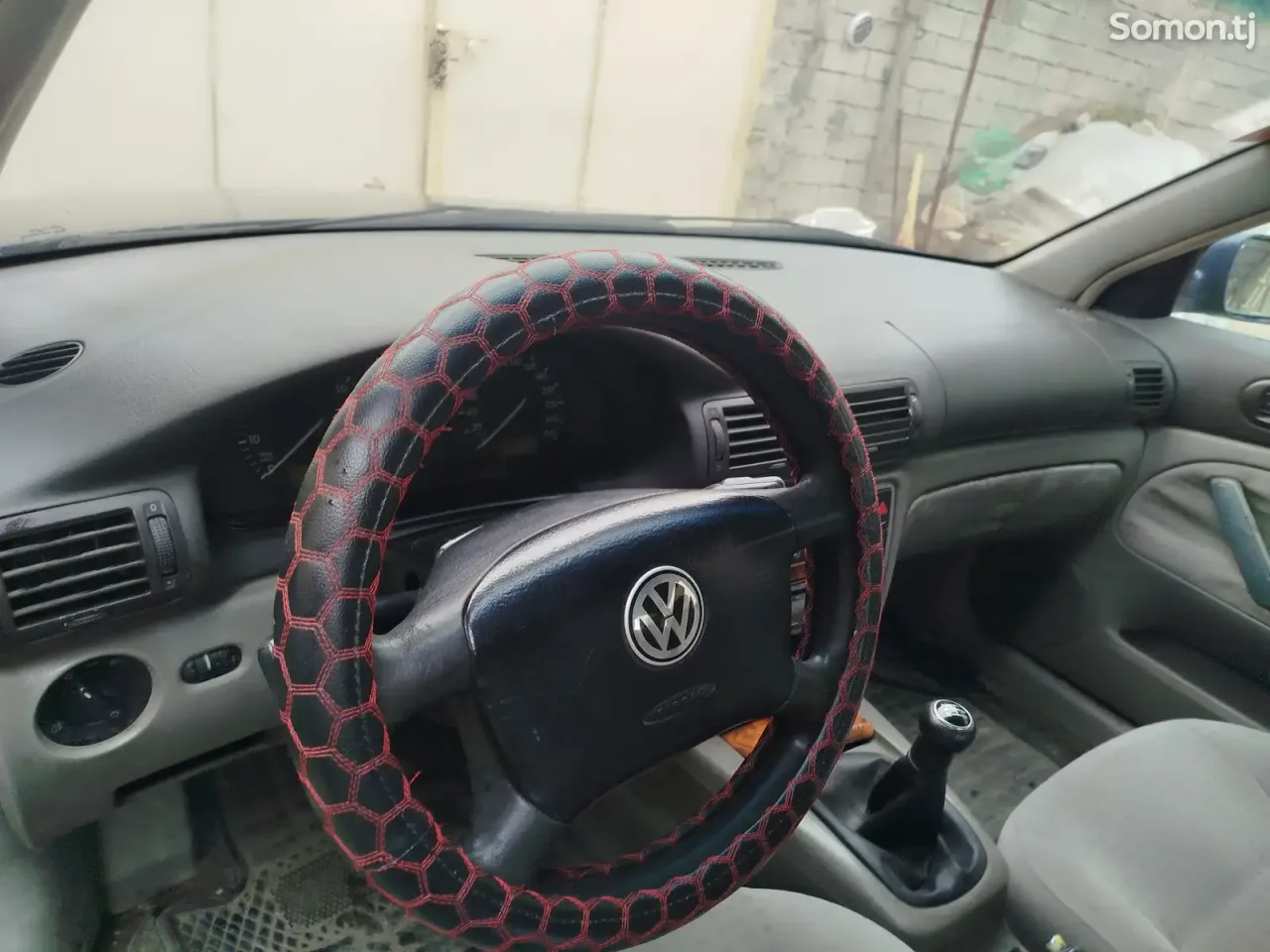Volkswagen Passat 1997 · 1.8 MT