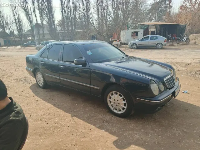 Mercedes-Benz E class 2000 · 2.2 MT