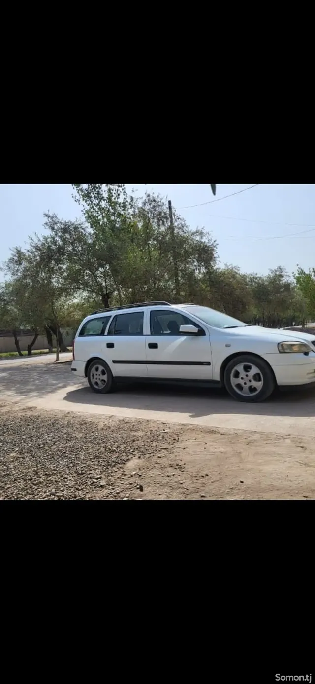 Opel Astra G 1999 · 1.6 MT