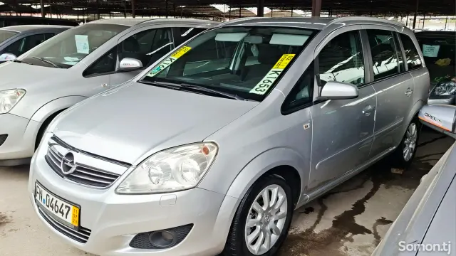 Opel Zafira 2009 · 1.8 MT