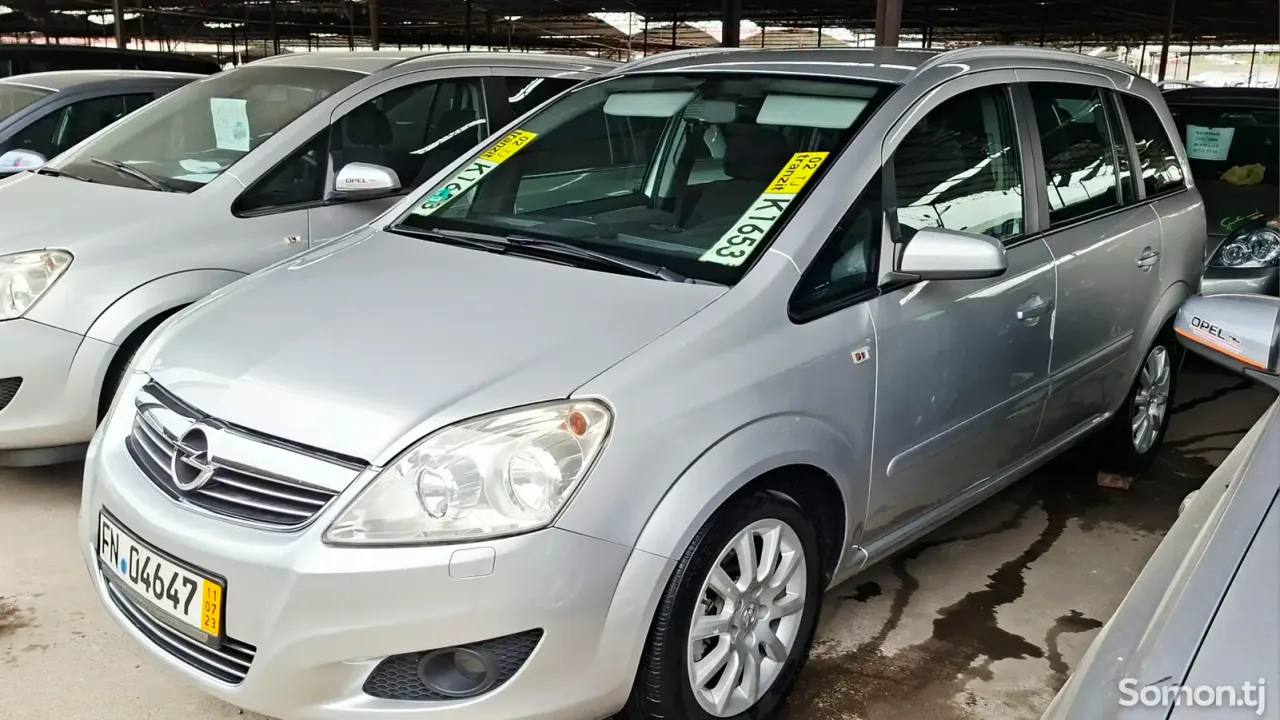 Opel Zafira 2009 · 1.8 MT