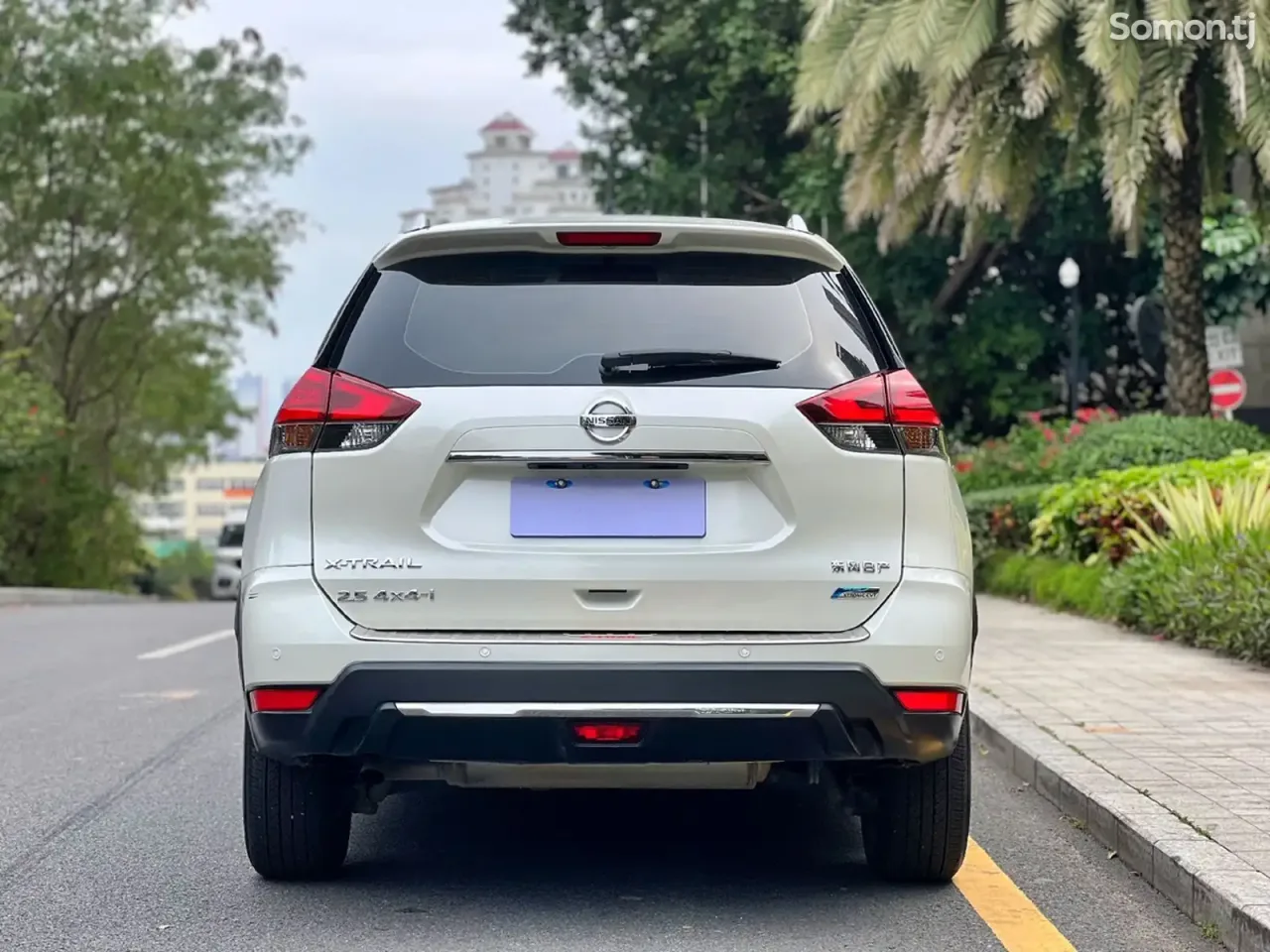 Nissan X-Trail 2017 · 2.0 AT