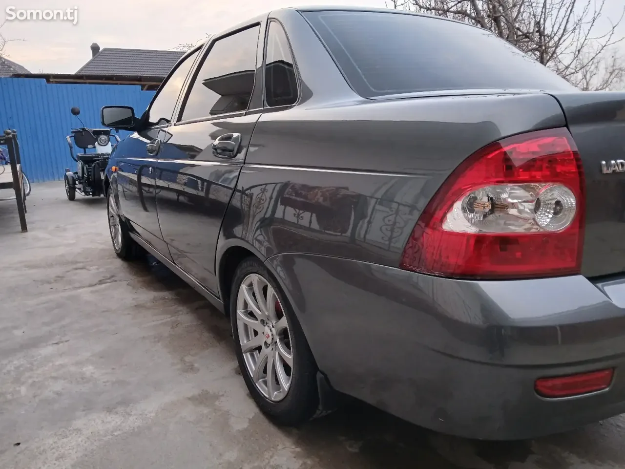 Lada (ВАЗ) Priora 2009 · 1.7 MT