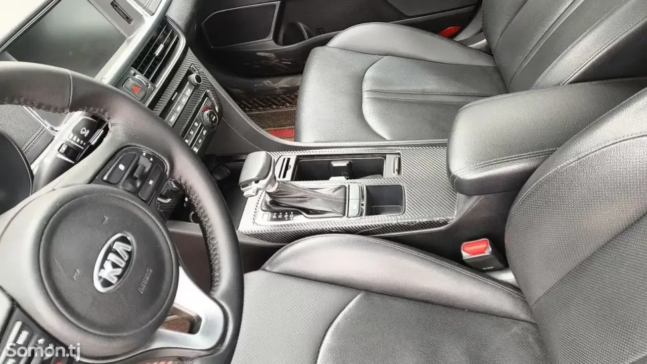 Kia K5 2017 · 2.0 AT