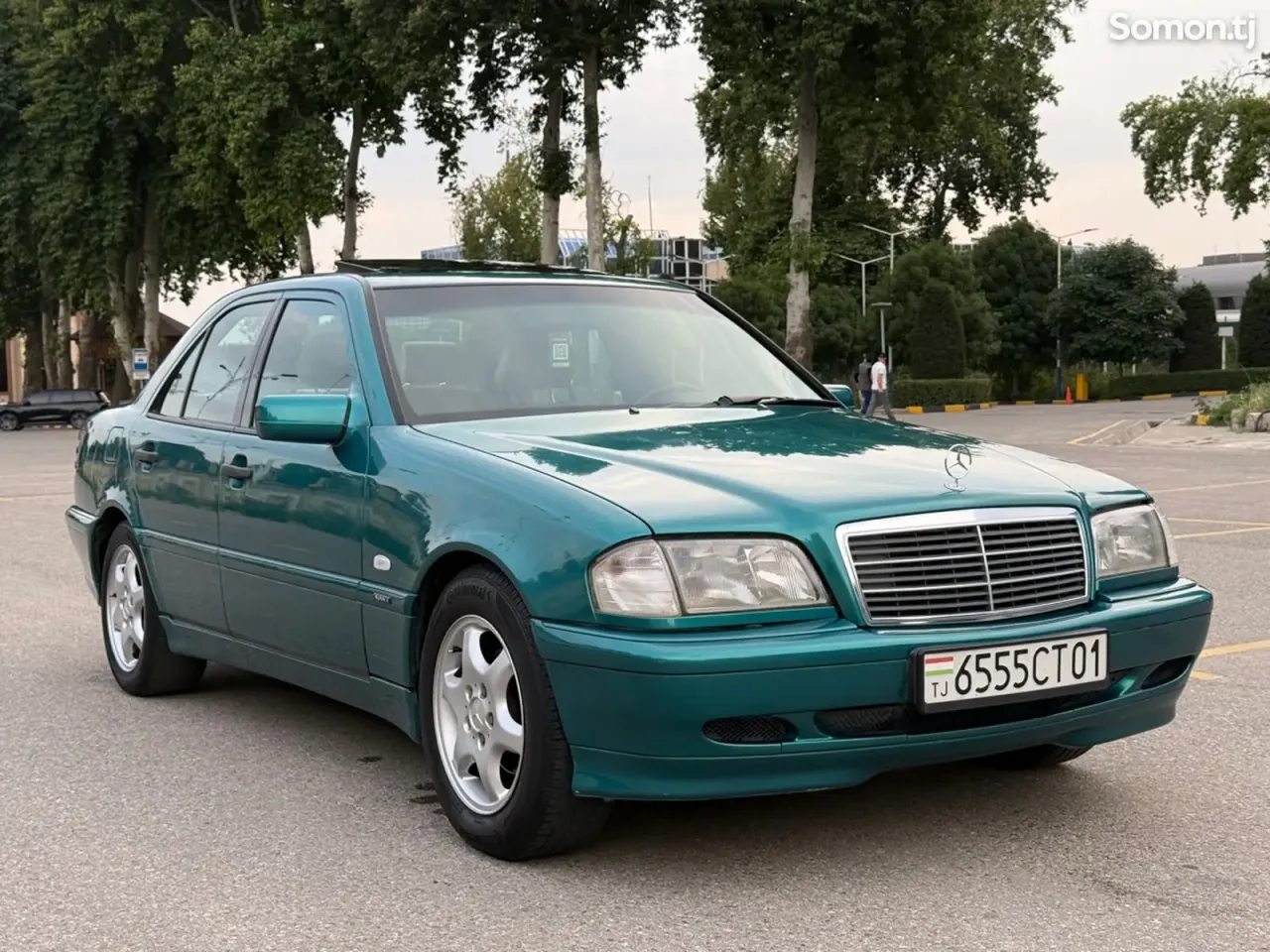Mercedes-Benz C class 2000 · 2.4 AT