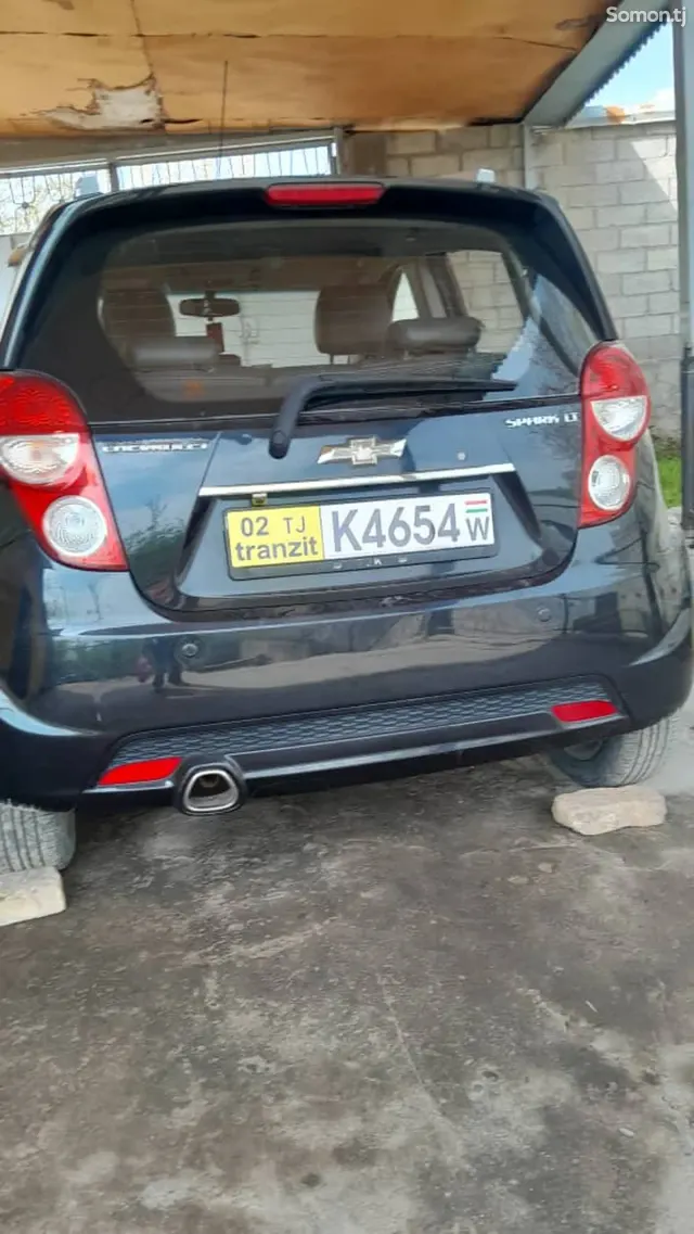 Chevrolet Spark 2014 · 1.1 AT