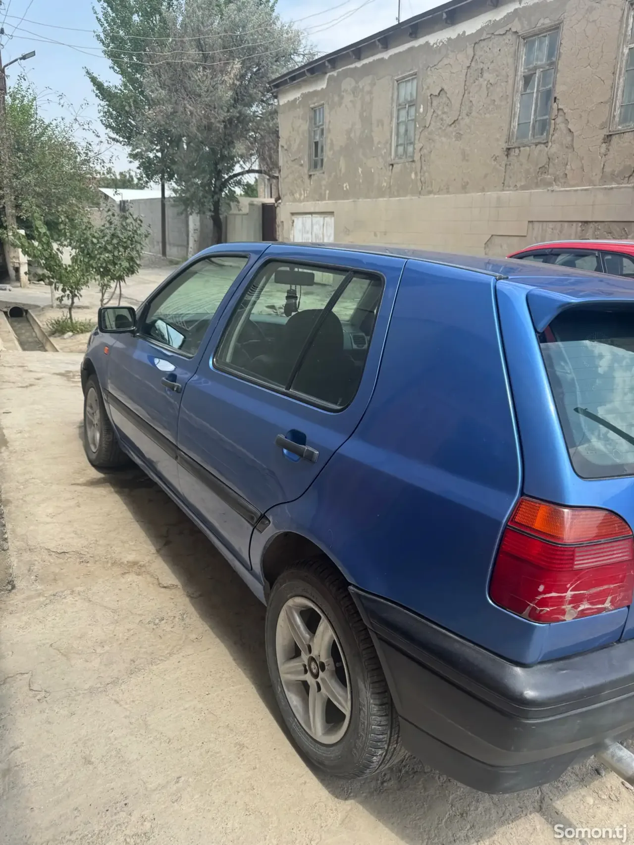 Volkswagen Golf 1994 · 1.4 MT