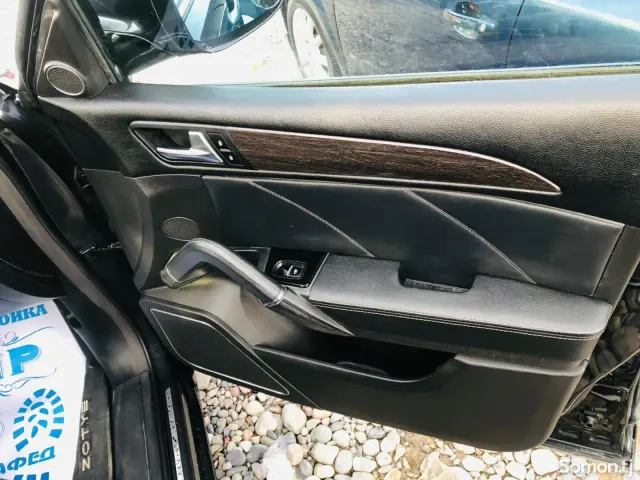 Zotye T600 2017 · AT