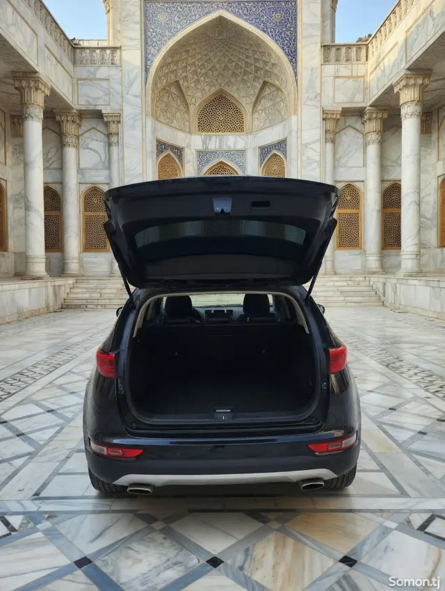 Kia Sportage 2015 · 2.0 AT
