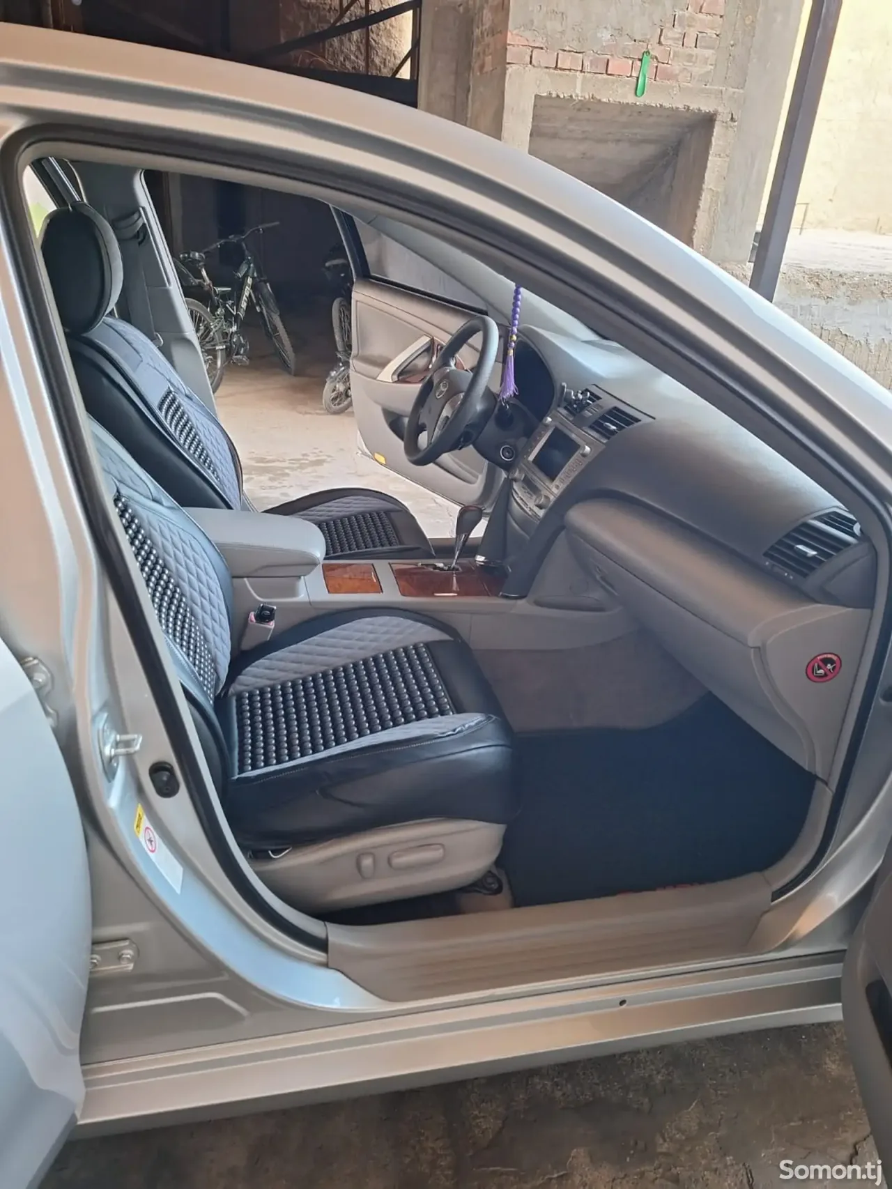 Toyota Camry 2011 · 2.5 AT