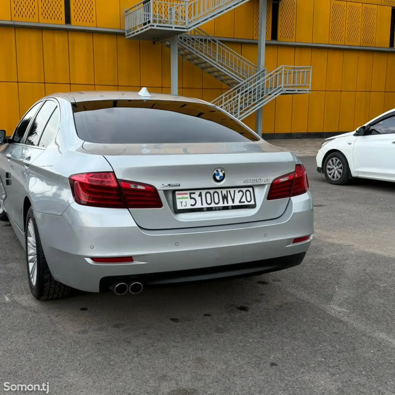 BMW 5 series 2015 · 2.0 AT