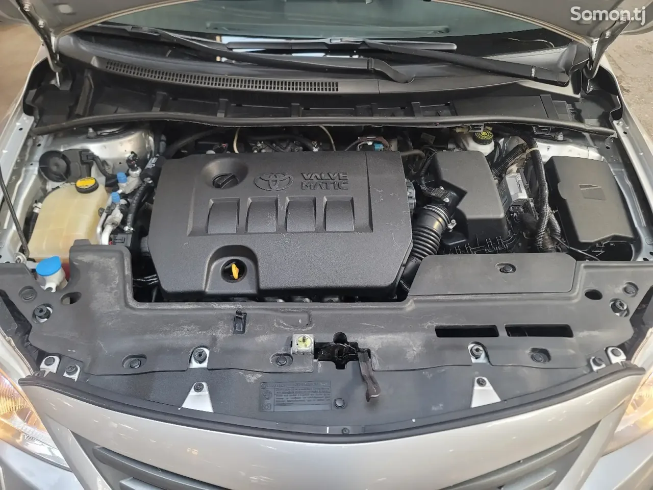 Toyota Corolla 2012 · 1.6 MT