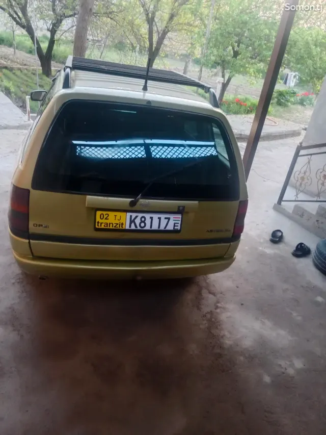 Opel Astra F 1996 · 1.6 MT