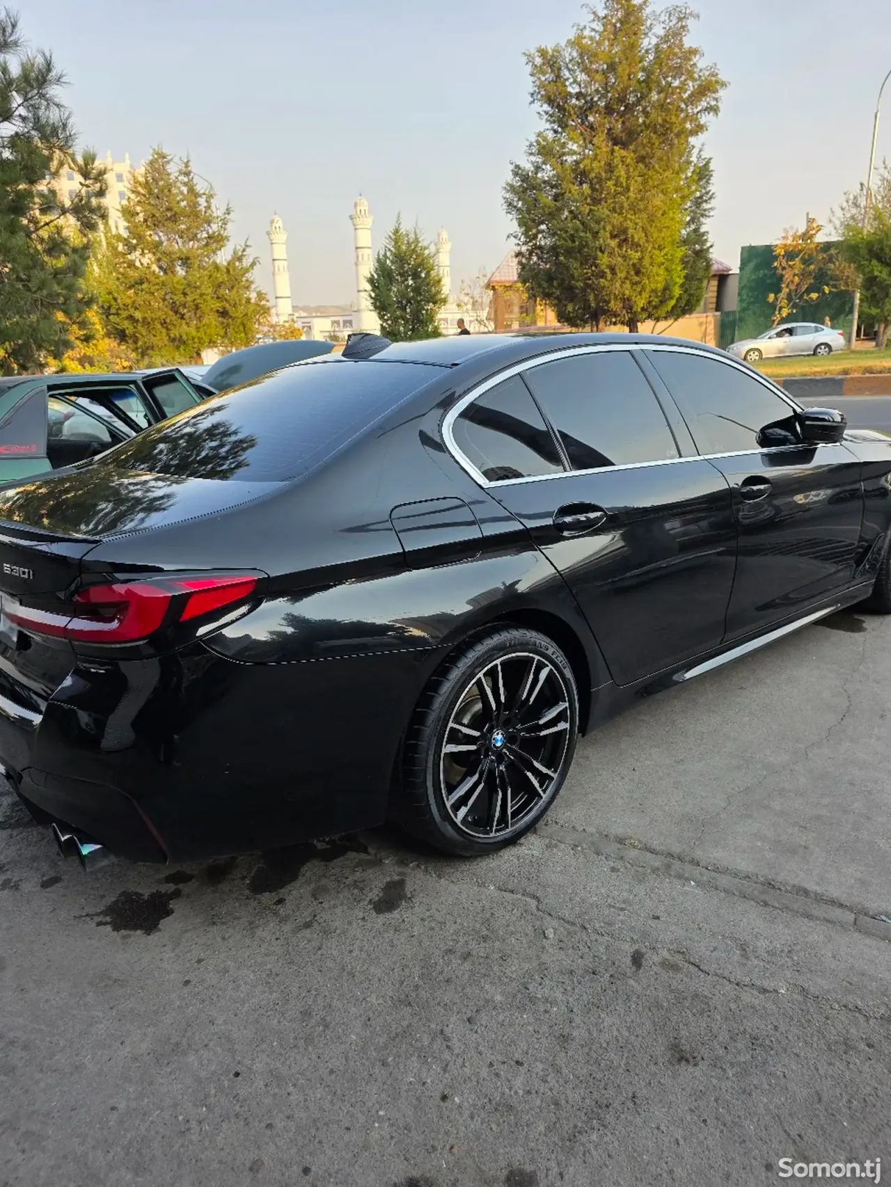 BMW 5 series 2019 · 2.0 AT