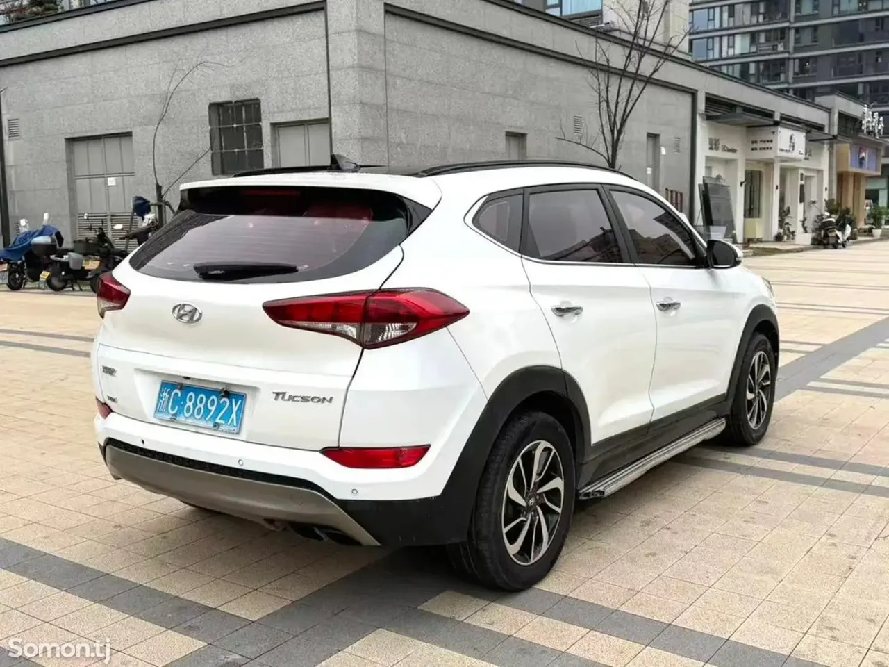 Hyundai Tucson 2016 · 1.6 AT