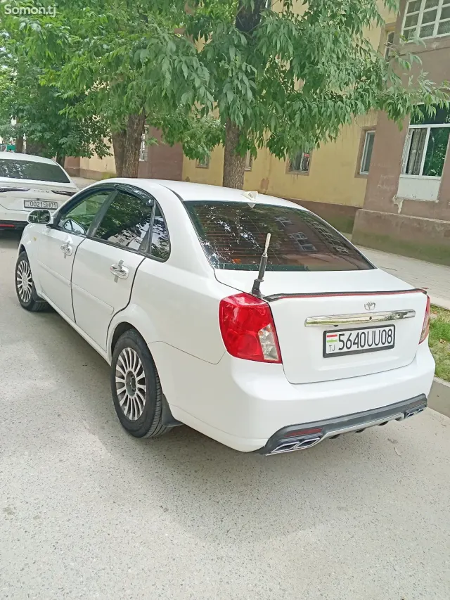 Daewoo Lacetti 2005 · 1.6 MT
