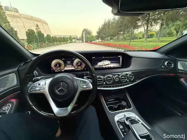 Mercedes-Benz S class 2018 · 3.0 AT