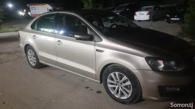 Volkswagen Polo 2019 · 1.6 AT