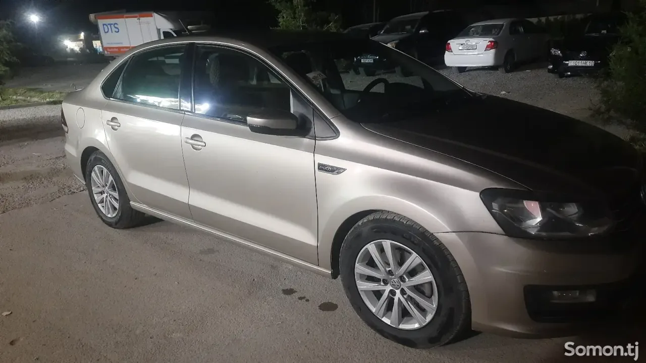 Volkswagen Polo 2019 · 1.6 AT
