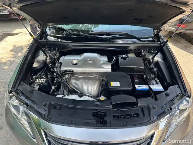 Lexus ES series 2015 · 2.5 AT