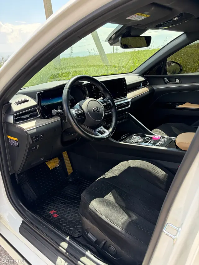 Kia K series 2020 · 2.0 AT