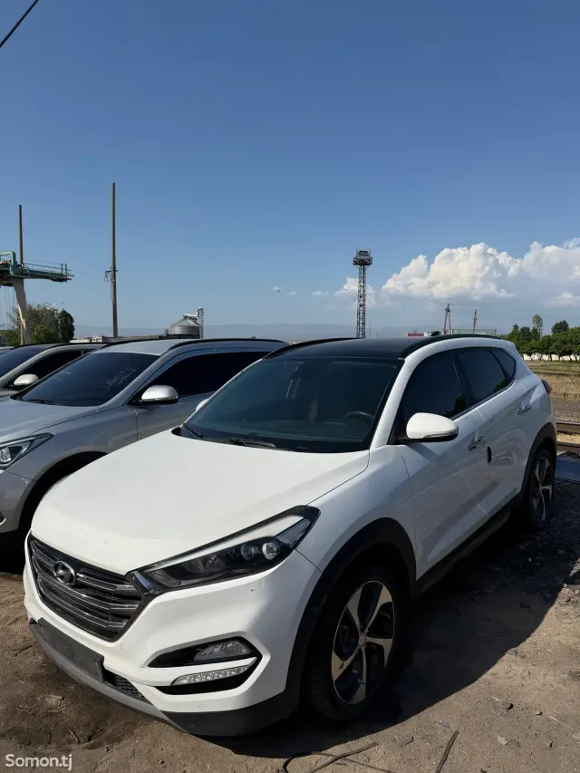 Hyundai Tucson 2015 · 2.0 AT