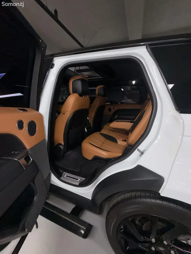 Land Rover Range Rover Sport 2018 · 3.0 AT